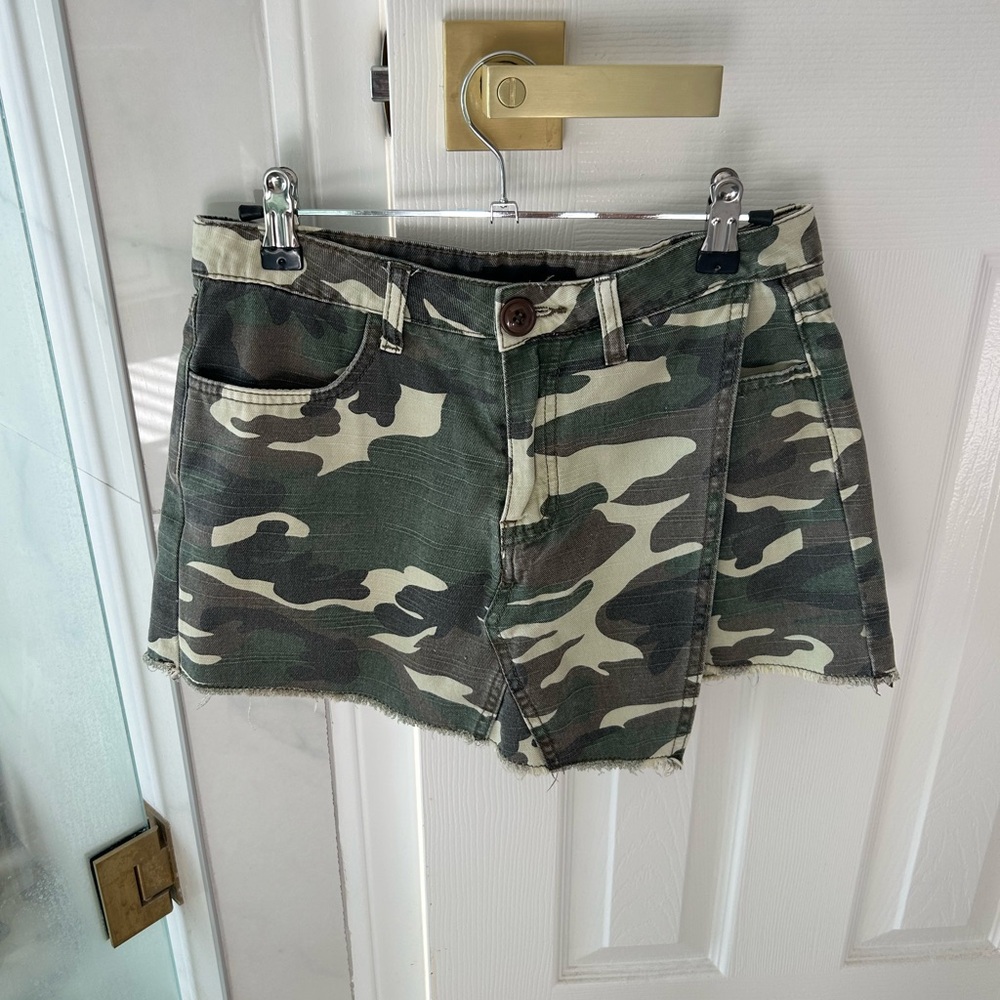 Mustard Seed Green Cargo Skort with Camouflage Pattern small